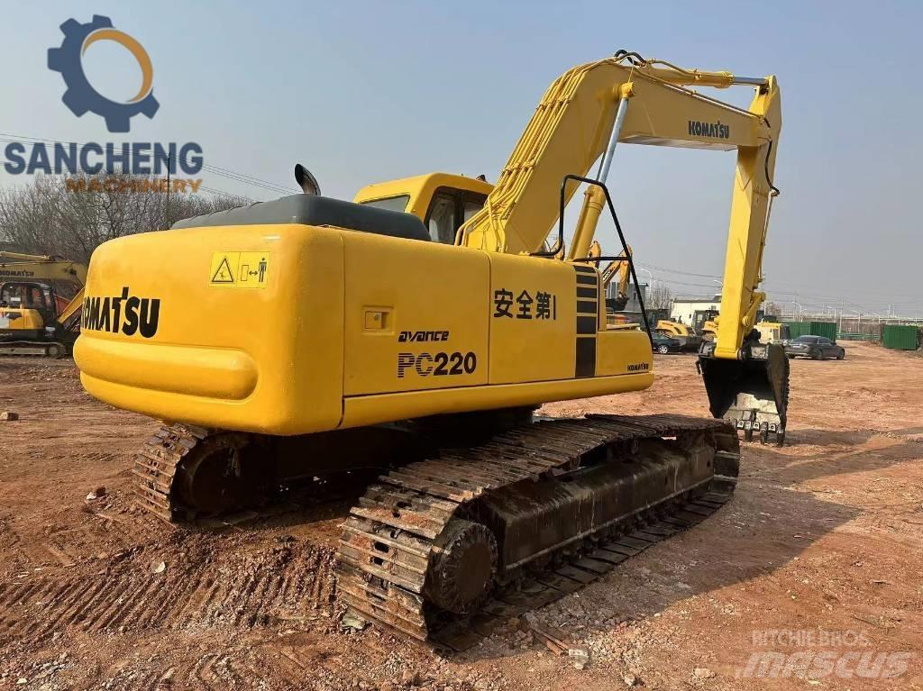 Komatsu PC 200 Kāpurķēžu ekskavatori
