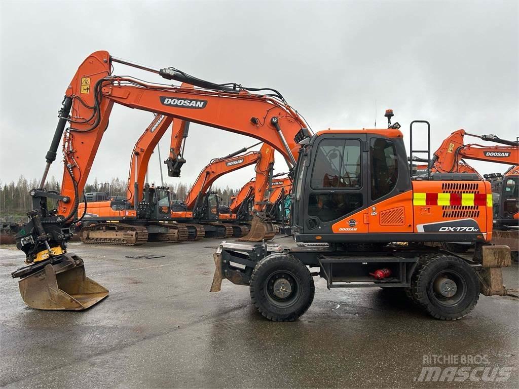 Doosan DX170W-5 Kāpurķēžu ekskavatori