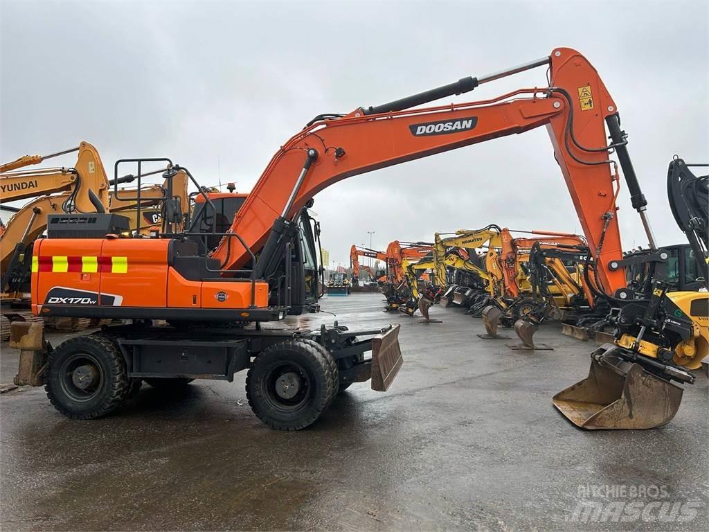 Doosan DX170W-5 Kāpurķēžu ekskavatori