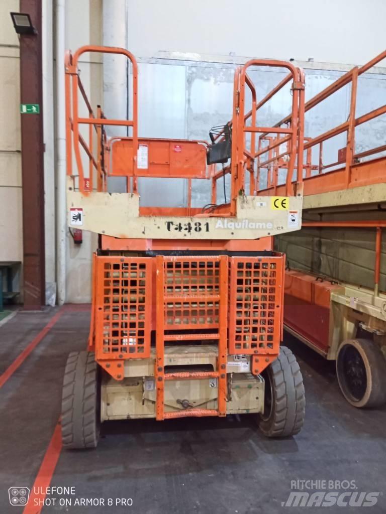 JLG 4069 LE Šķerveida pacēlāji