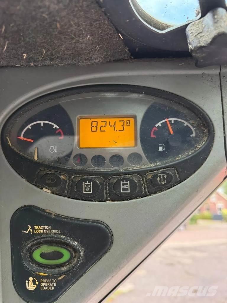 Bobcat S130 Lietoti riteņu kompaktiekrāvēji