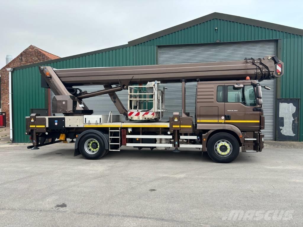 Ruthmann T380 Pacēlāji uz automašīnas bāzes