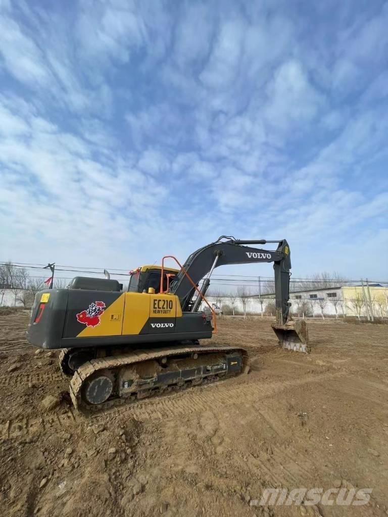 Volvo EC210D Kāpurķēžu ekskavatori