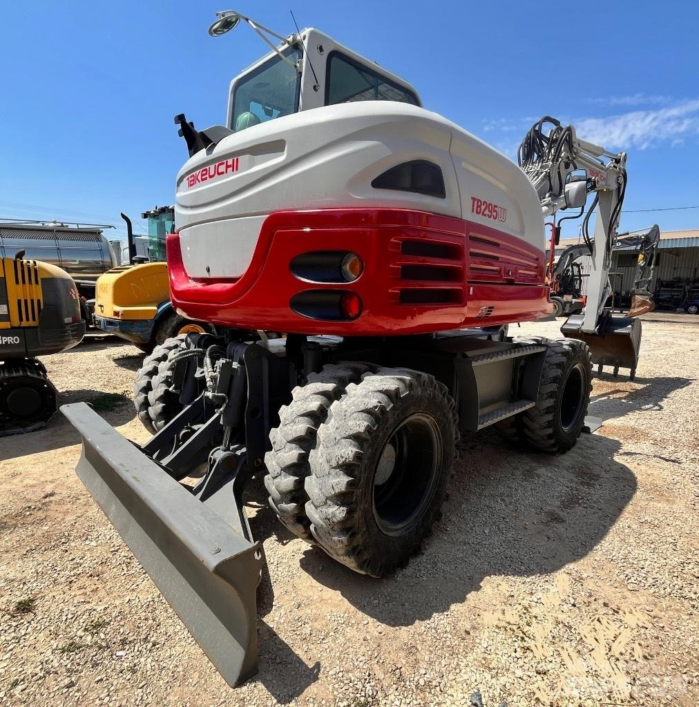 Takeuchi TB 295 W Ekskavatori uz riteņiem