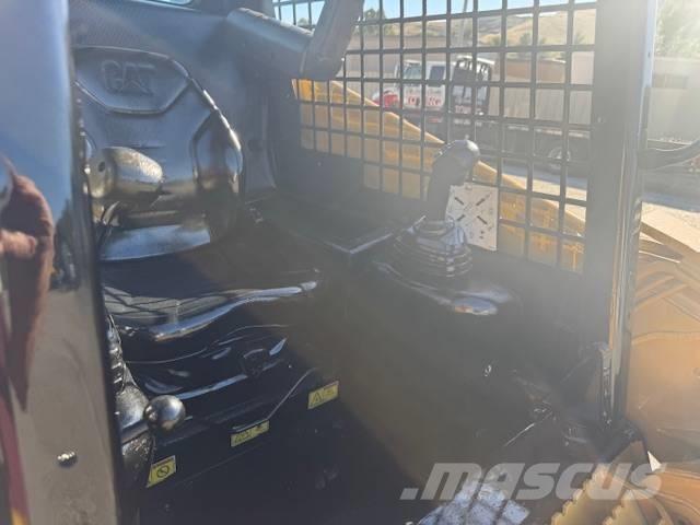 CAT 248 B Lietoti riteņu kompaktiekrāvēji