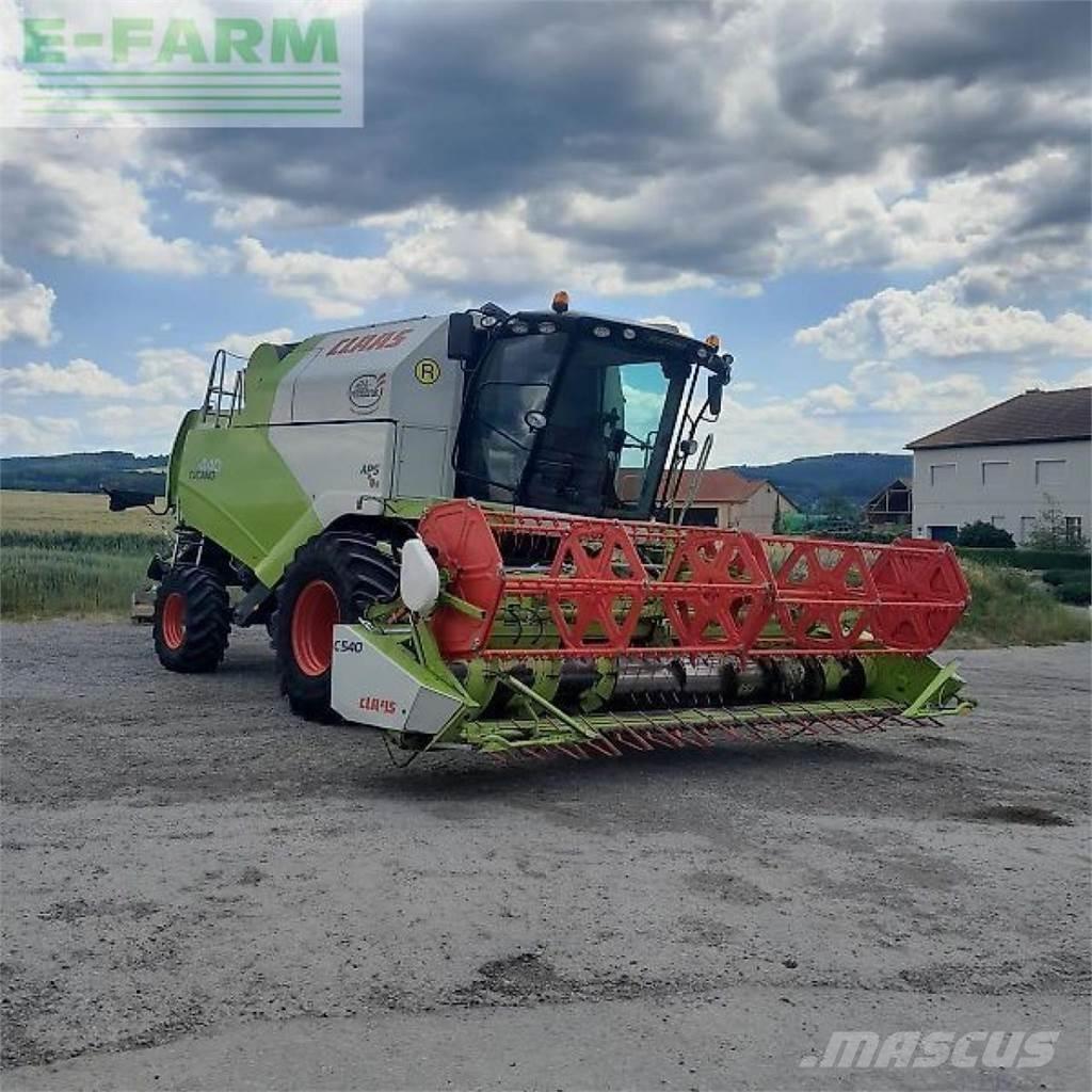 CLAAS tucano 440 Ražas novākšanas kombaini