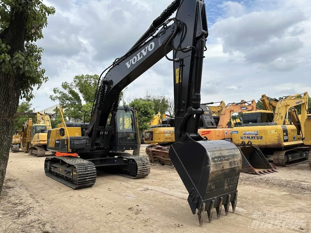 Volvo EC210D Kāpurķēžu ekskavatori