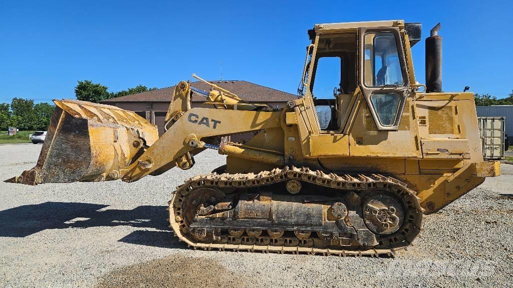 CAT 963 B Kāpurķēžu iekrāvēji
