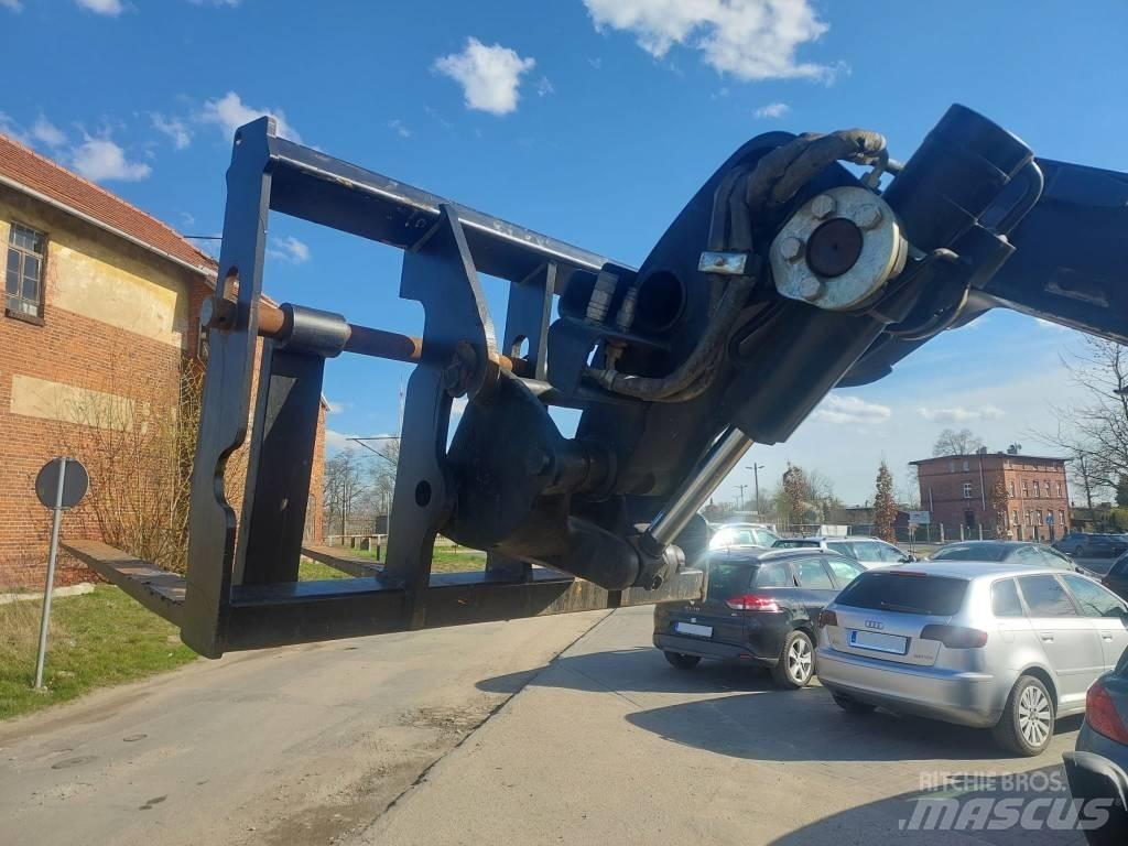 JCB 520-40 Teleskopiskie manipulatori