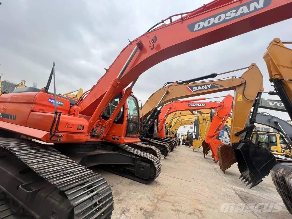 Doosan DOOOSAN DX300 Kāpurķēžu ekskavatori