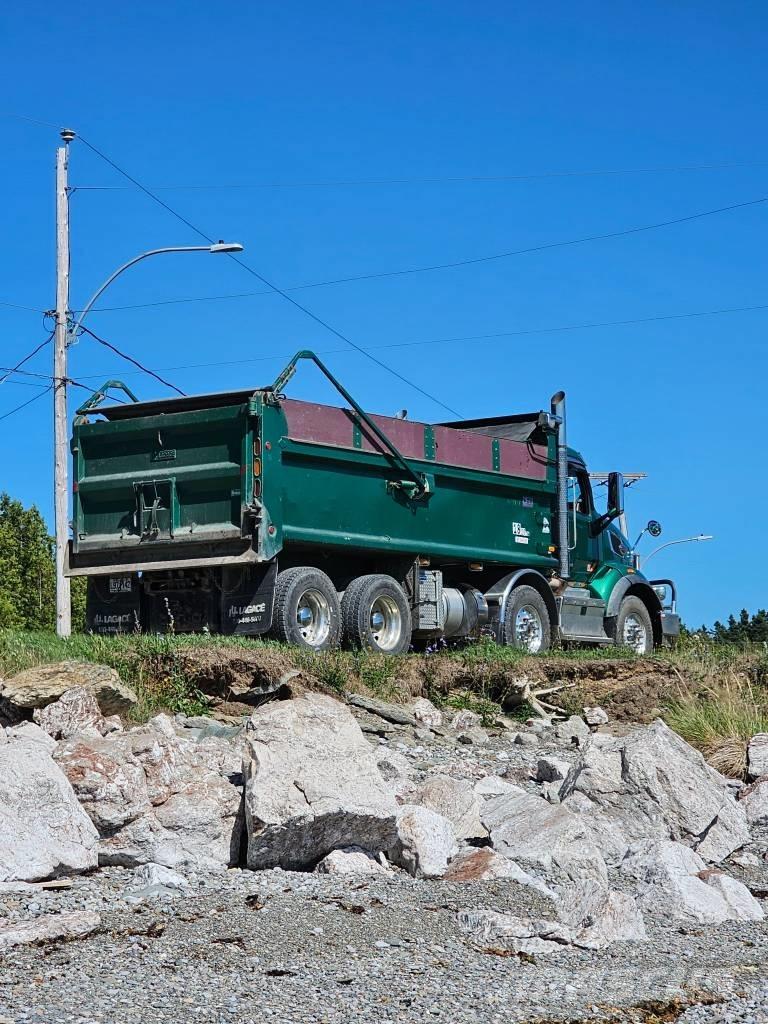 Peterbilt 567 Pašizgāzējs