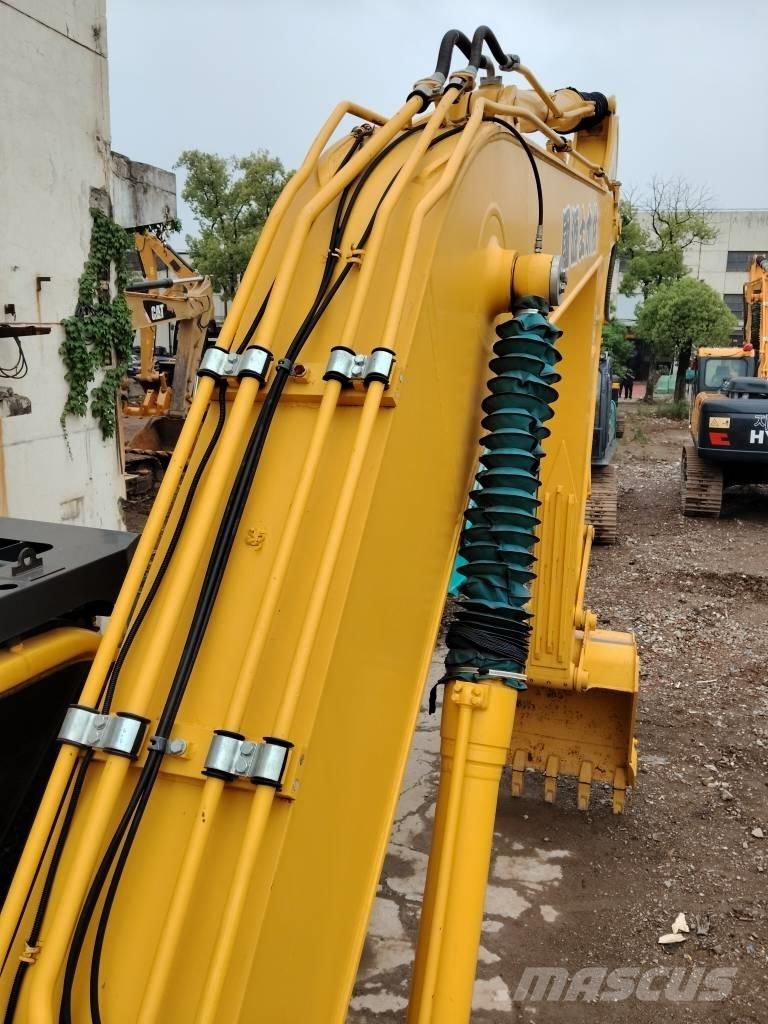Komatsu PC 200-8 Kāpurķēžu ekskavatori