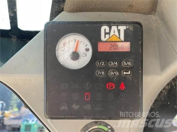 CAT 259D Lietoti riteņu kompaktiekrāvēji