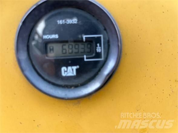 CAT D4G Kāpurķēžu buldozeri