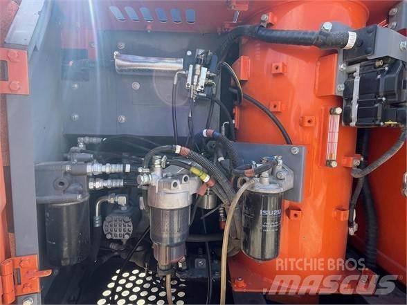 Hitachi ZX120 Kāpurķēžu ekskavatori