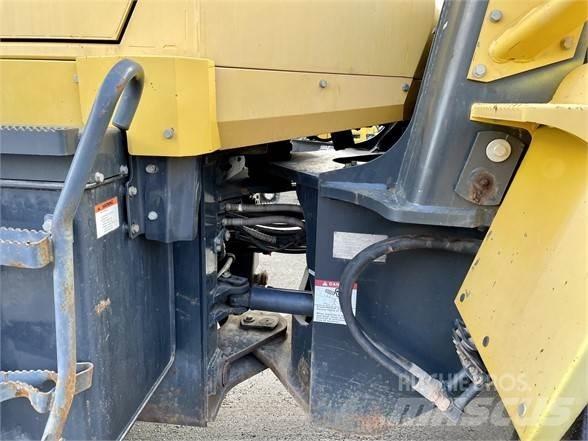 Komatsu WA320 Iekrāvēji uz riteņiem