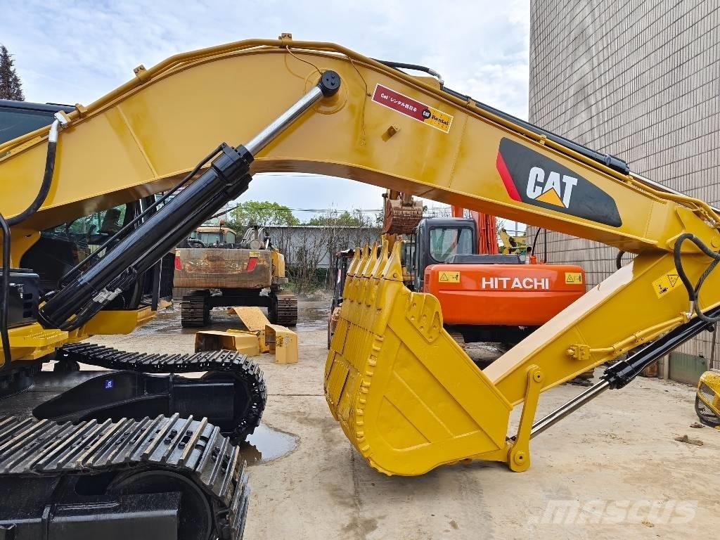 CAT 330D2L Kāpurķēžu ekskavatori