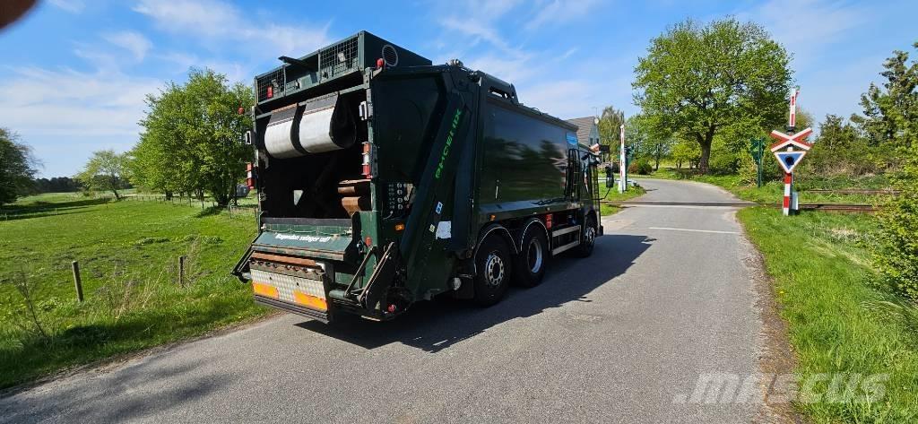 Dennis Elite Atkritumu izvešanas transports