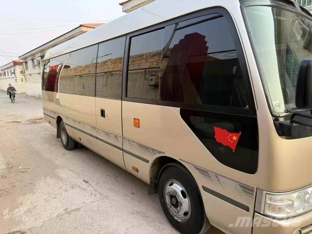 Toyota Coaster Bus Mikroautobusi