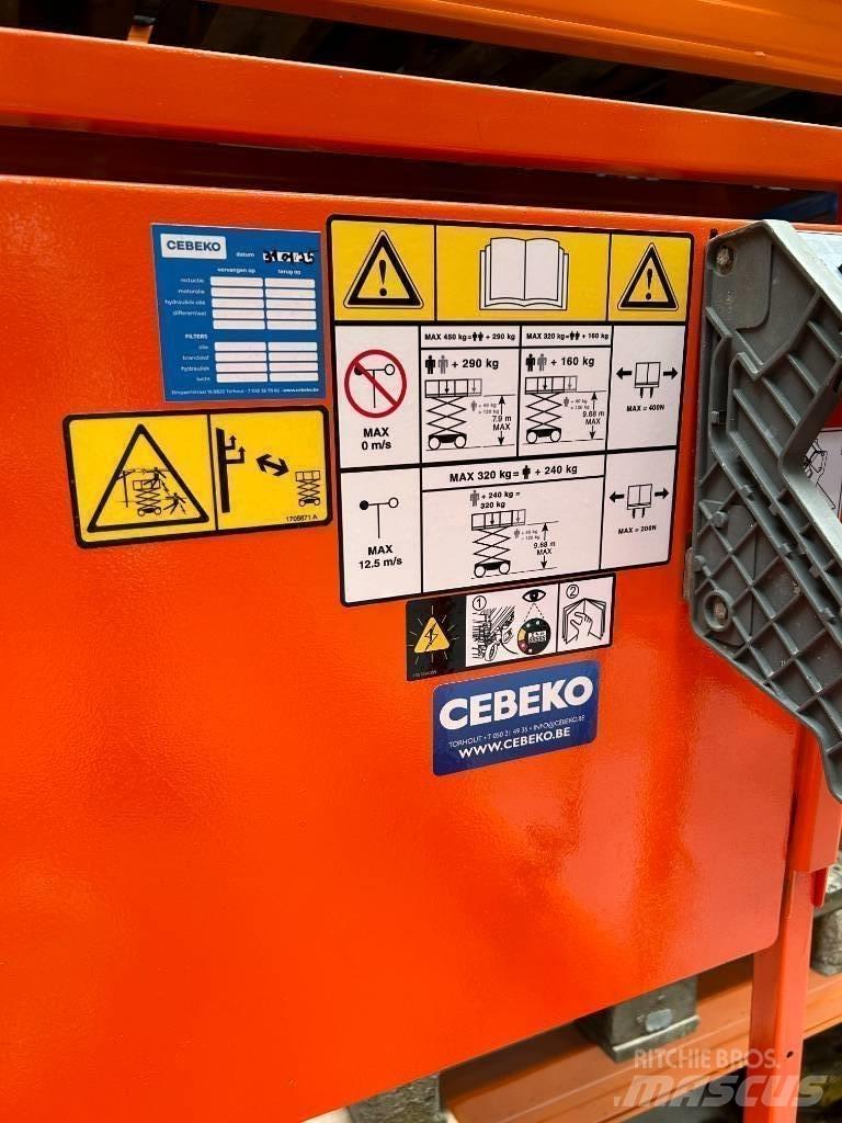 JLG 3246ES Šķerveida pacēlāji