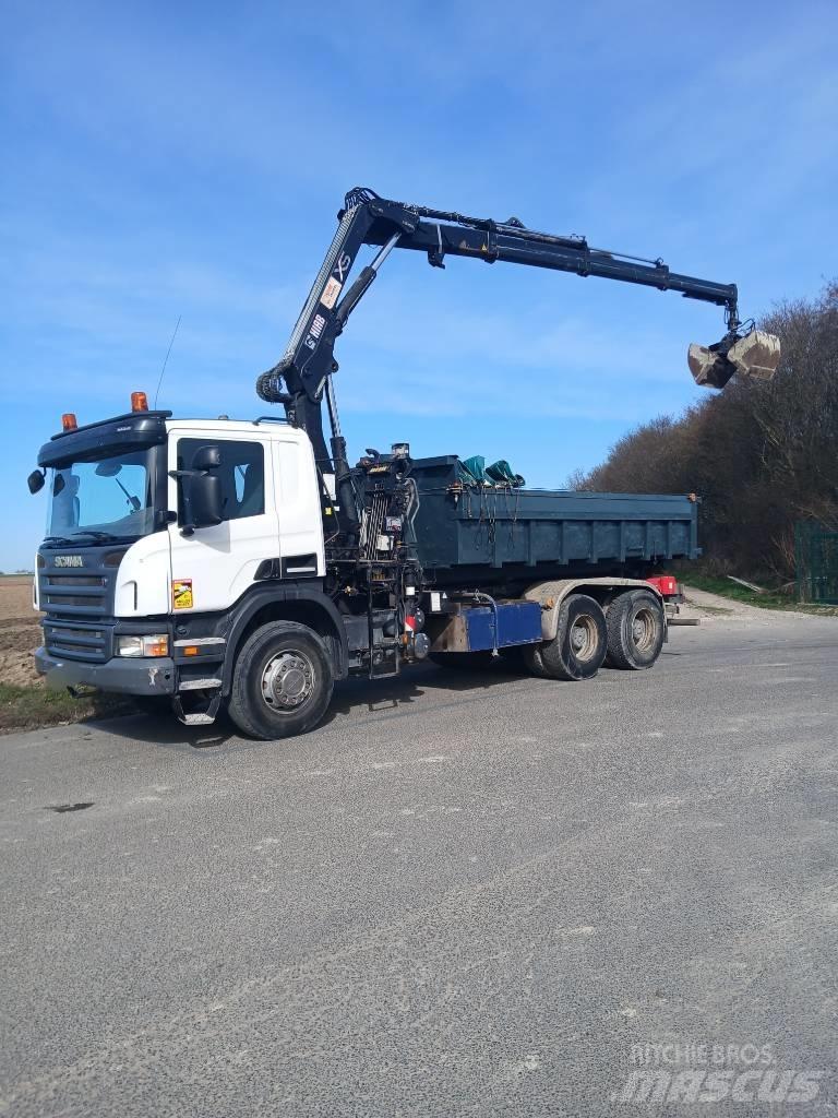 Scania P 400 Treileri ar āķi