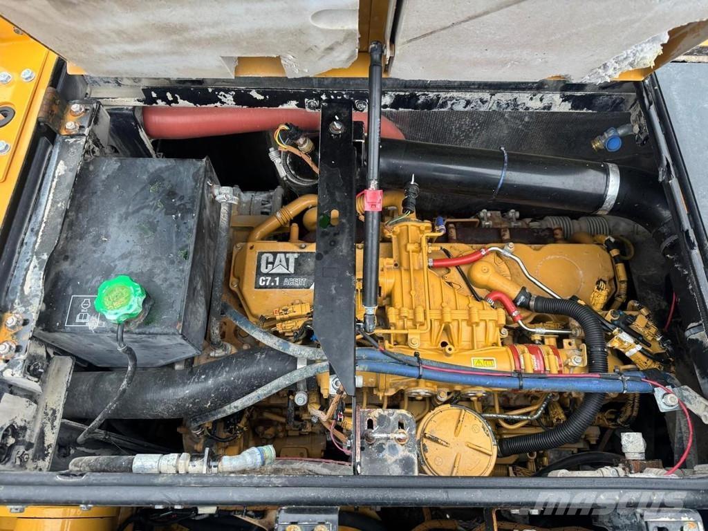 CAT MH3022 Industriālie iekrāvēji