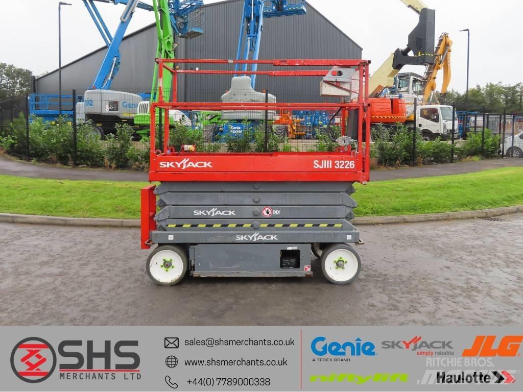 SkyJack SJ III 3226 Šķerveida pacēlāji