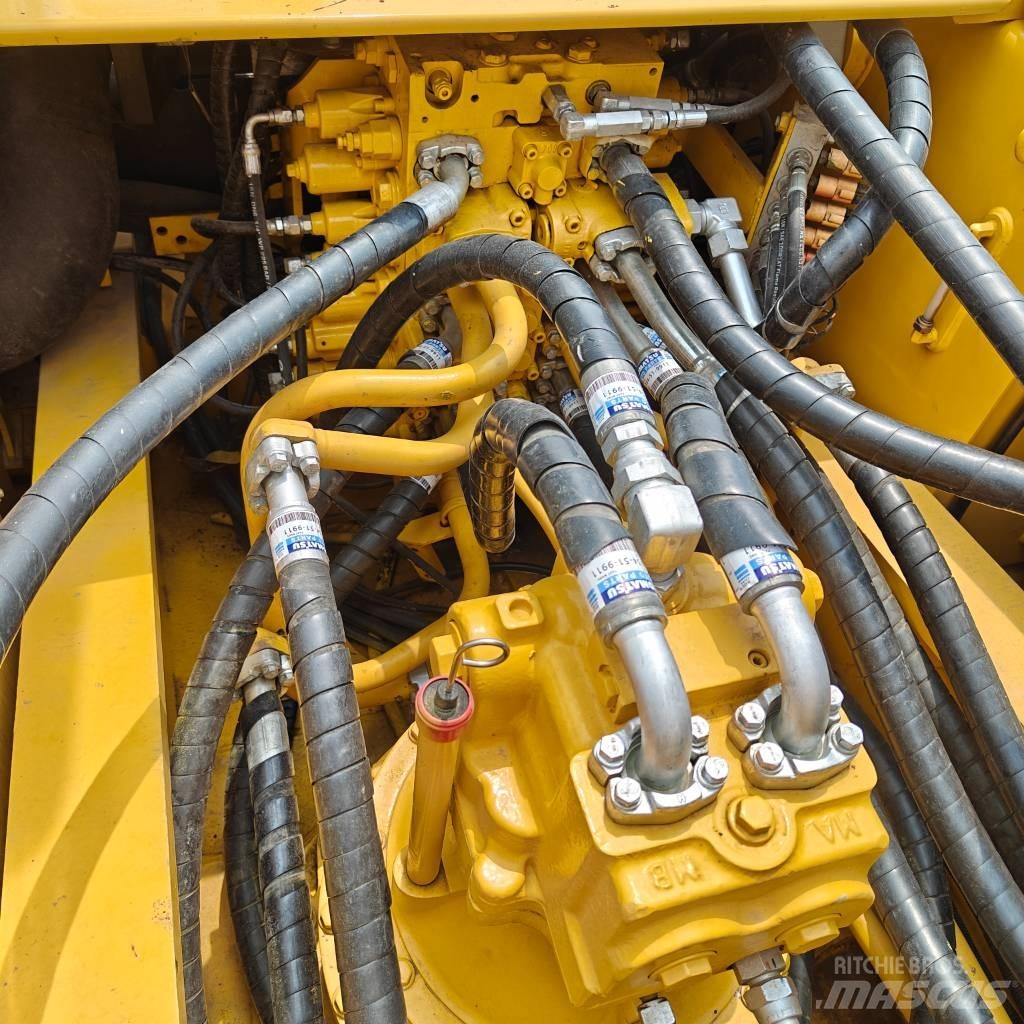 Komatsu 350-7 Kāpurķēžu ekskavatori