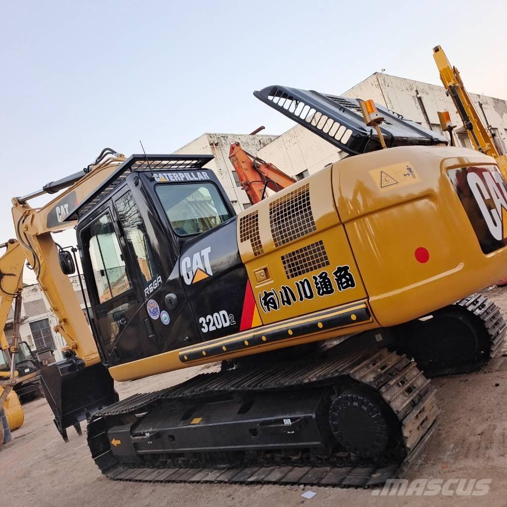 CAT 320 D2L Kāpurķēžu ekskavatori