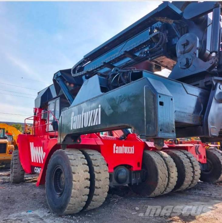 Fantuzzi CS 45 KM Konteineru pacēlāji