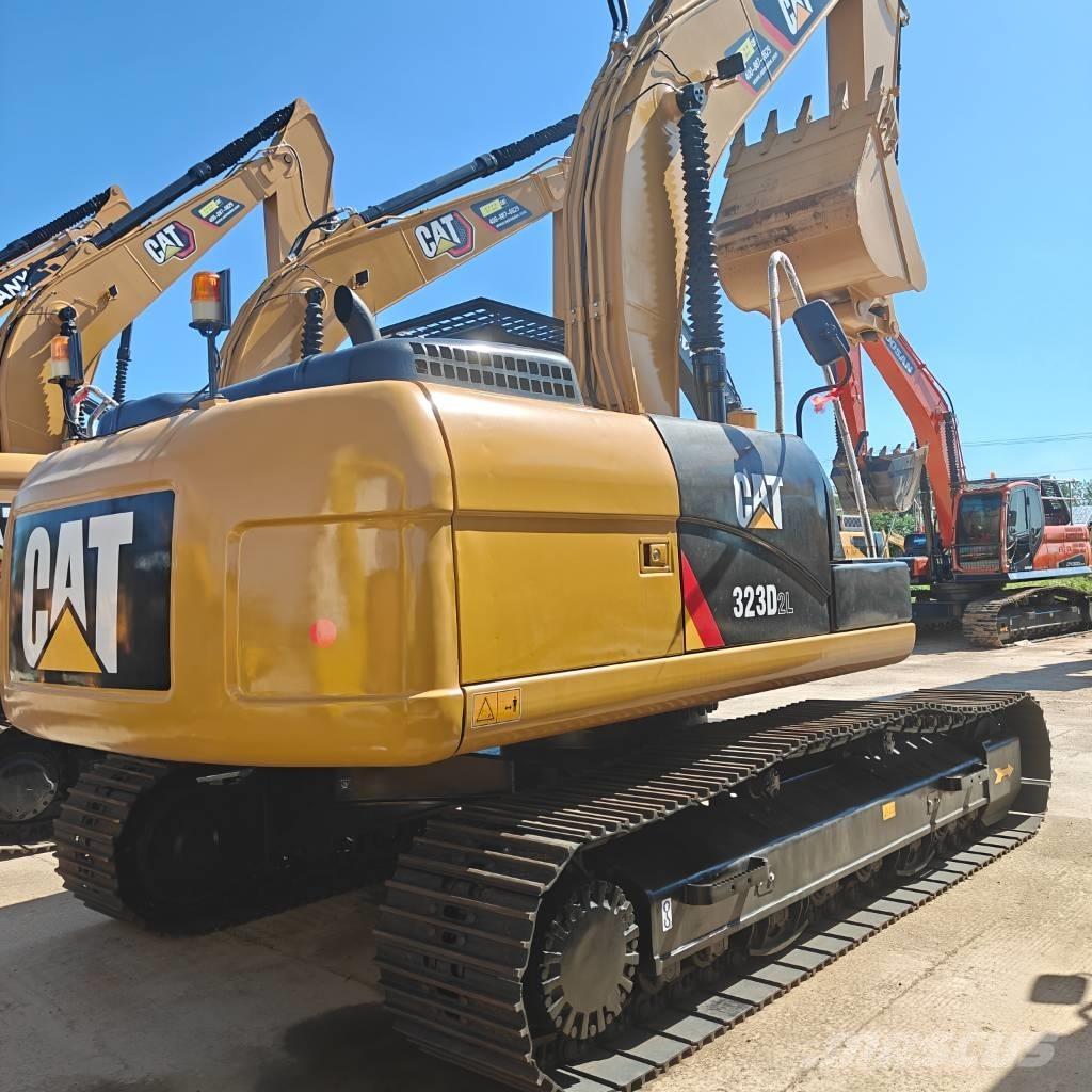 CAT 320 D Kāpurķēžu ekskavatori