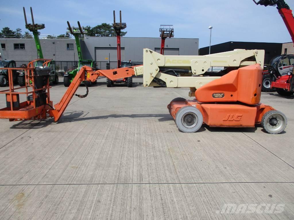 JLG E400 AJPN (745) Kompakts pacēlājs ar rotējošu strēli