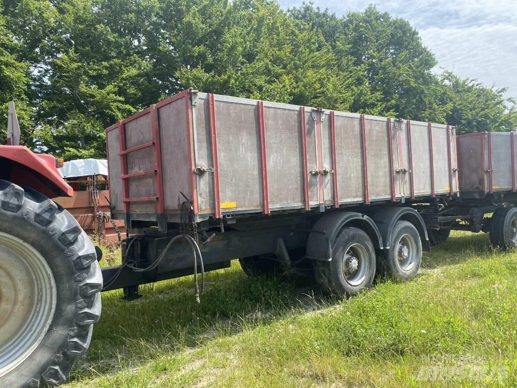 Scania vogntræk Treileri-pašizgāzēji
