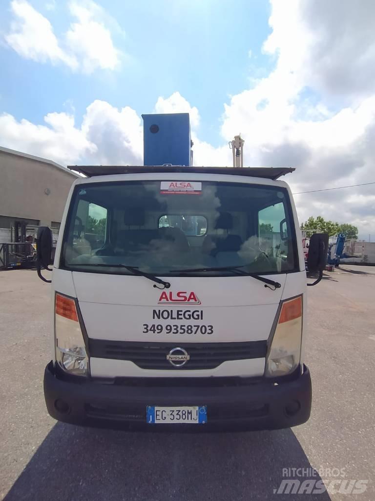 Socage DA 320 Pacēlāji uz automašīnas bāzes
