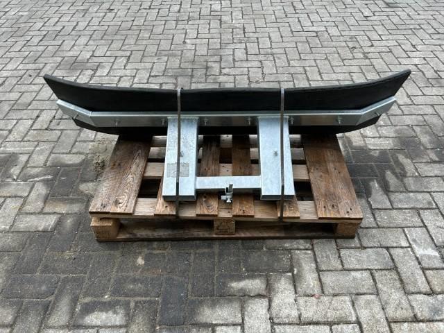  Rubberschuif 1,67 M Sniega naži un tīrītāji