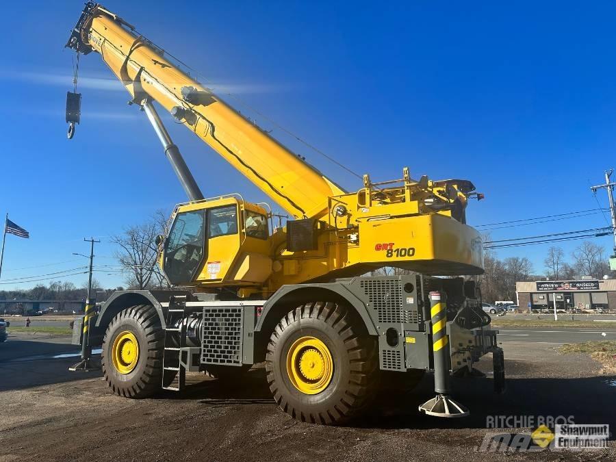 Grove GRT 8100 Celtņi nelīdzenām virsmām