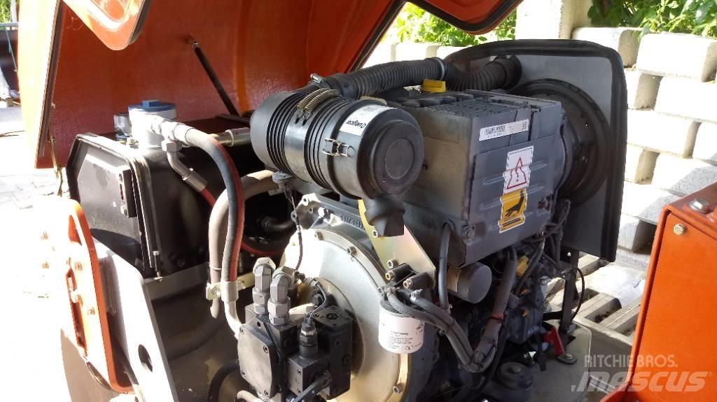 Atlas AW240 Divvalču grunts veltņi