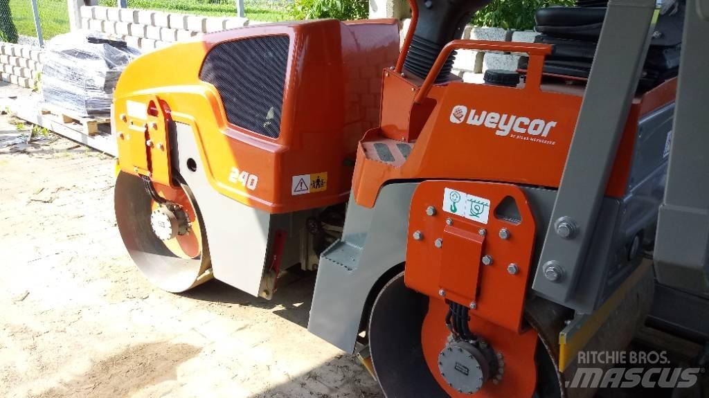 Atlas AW240 Divvalču grunts veltņi