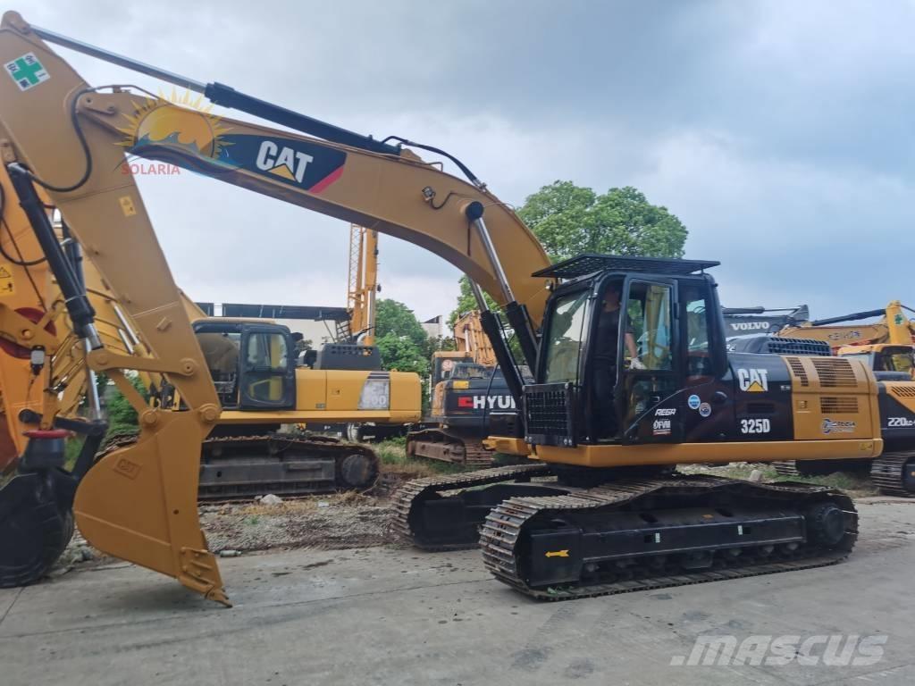 CAT 325 D Kāpurķēžu ekskavatori