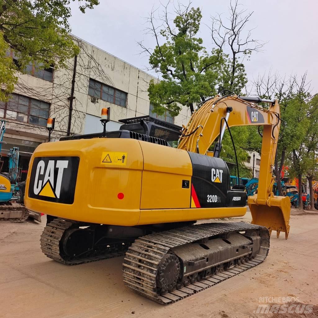 CAT 320 D2L Kāpurķēžu ekskavatori