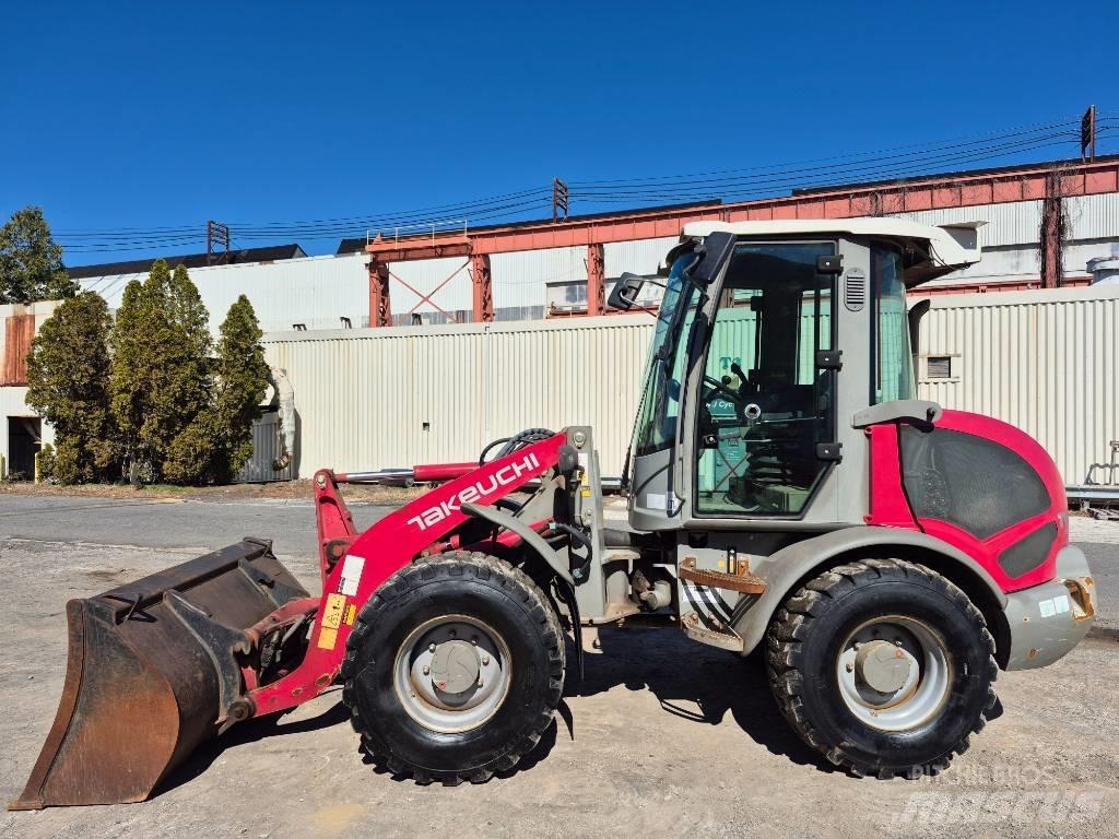 Takeuchi TW 65 Iekrāvēji uz riteņiem