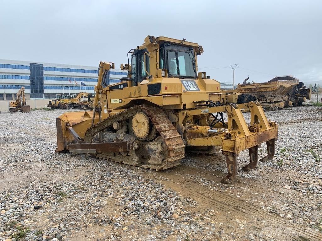 CAT D 6 T Kāpurķēžu buldozeri