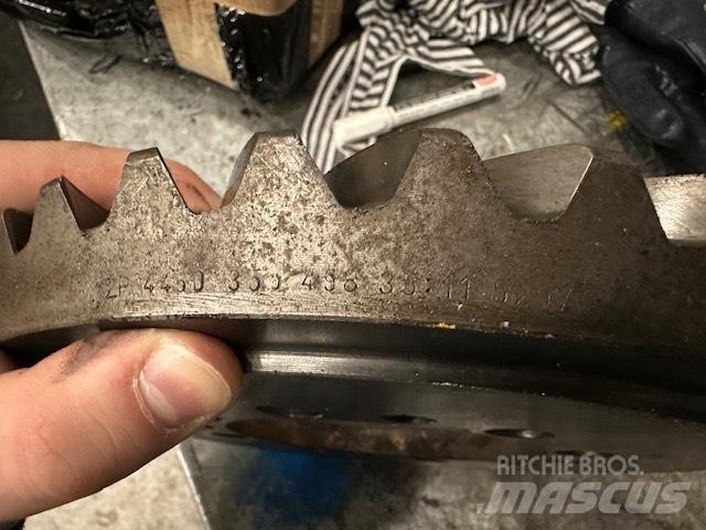 ZF 35:11 Asis