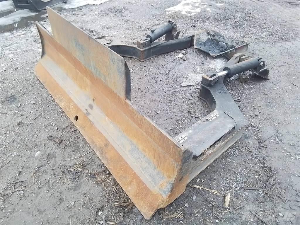 Komatsu 895 Citas sastāvdaļas