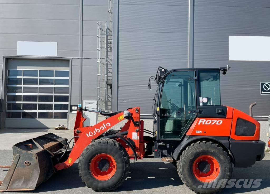 Kubota R 070 HW Iekrāvēji uz riteņiem