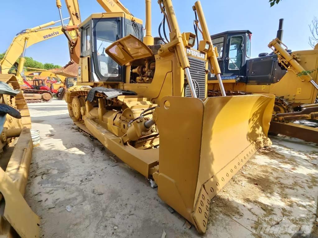 CAT D 7 G Kāpurķēžu buldozeri