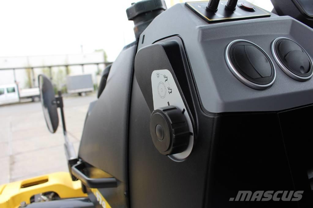 Bomag BW 174 AP-5 AM Divvalču grunts veltņi