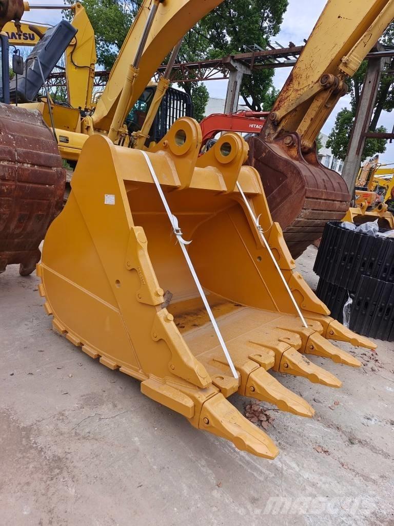 Komatsu PC 200-8N1 Kāpurķēžu ekskavatori