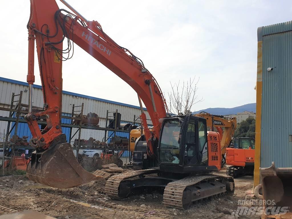 Hitachi ZX225USLC Kāpurķēžu ekskavatori
