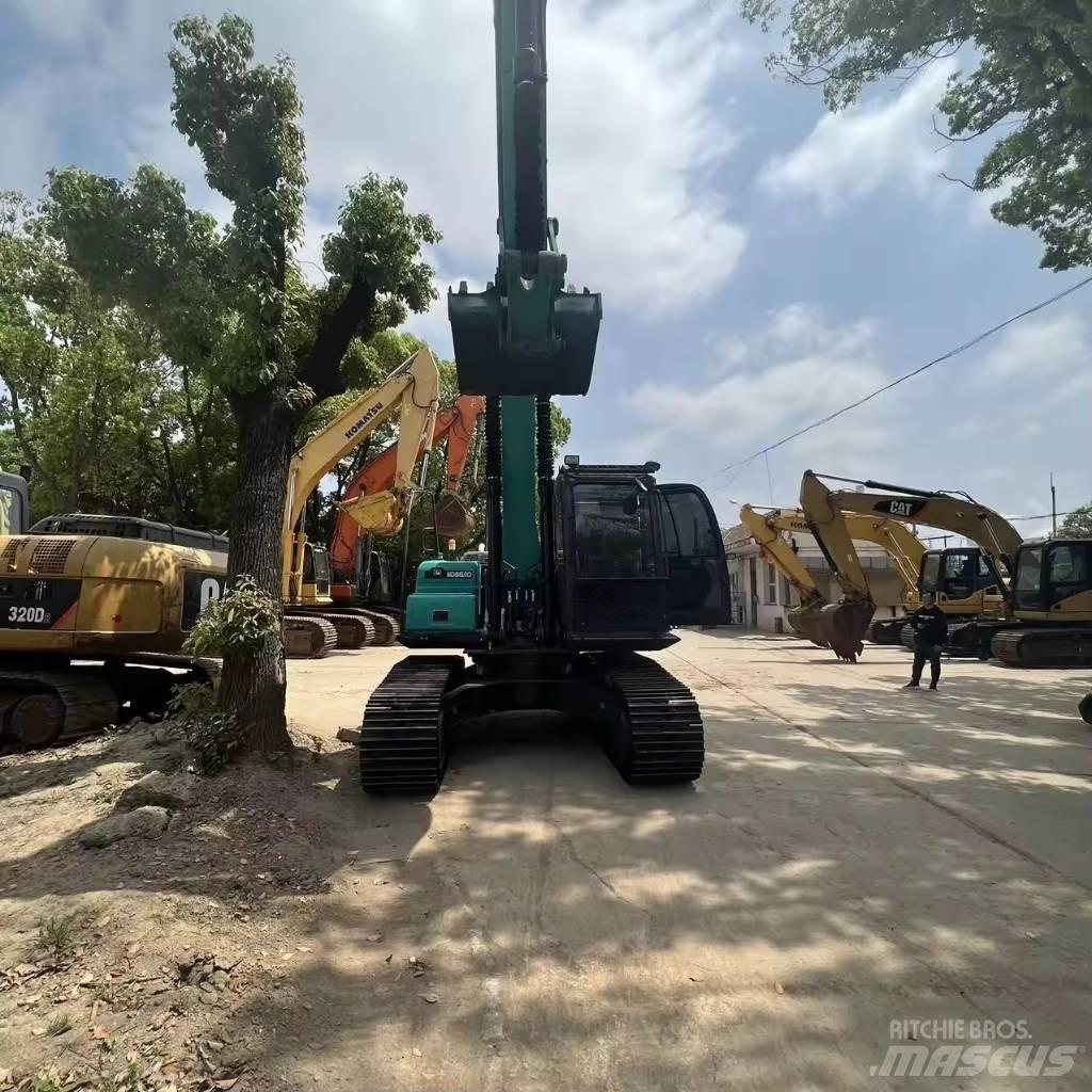 Kobelco SK 200 D Kāpurķēžu ekskavatori